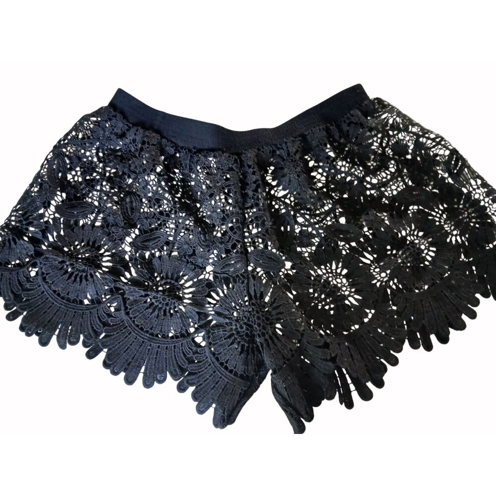 Jessica Simpson Black Lace Shorts Sheer L Elastic Waist Scalloped Fringe Swing - Picture 8 of 15